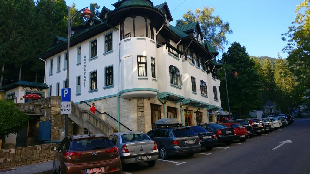 Tantzi Hotel